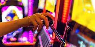 Baccarat ဗျူဟာနှင့် ကတ်ဂိမ်း ကစားနည်းများ